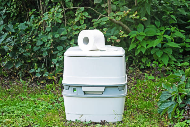 Best Porta potty delivery and setup  in Tuscarawas, OH