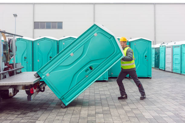 Best Sanitation services for porta potties  in Tuscarawas, OH